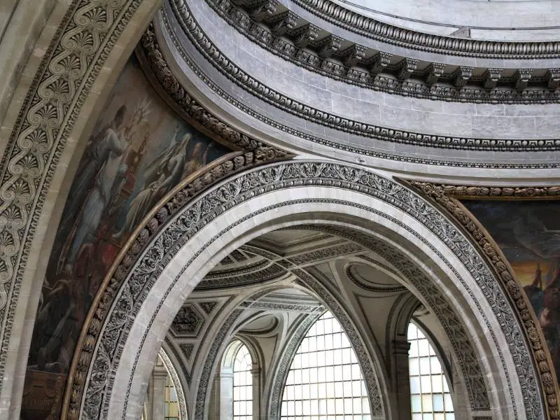 What makes Paris worth visiting - Pantheon architecture