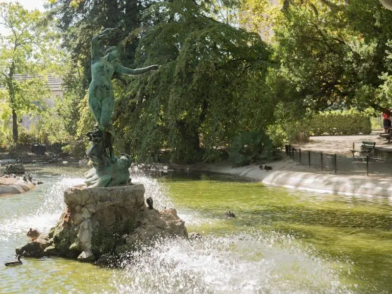 Avignon France, Jardin des Doms Garden Statue, Reason to visit Avignon