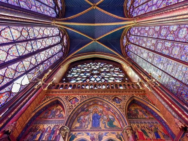 What makes Paris worth visiting - Sainte-Chapelle rose window
