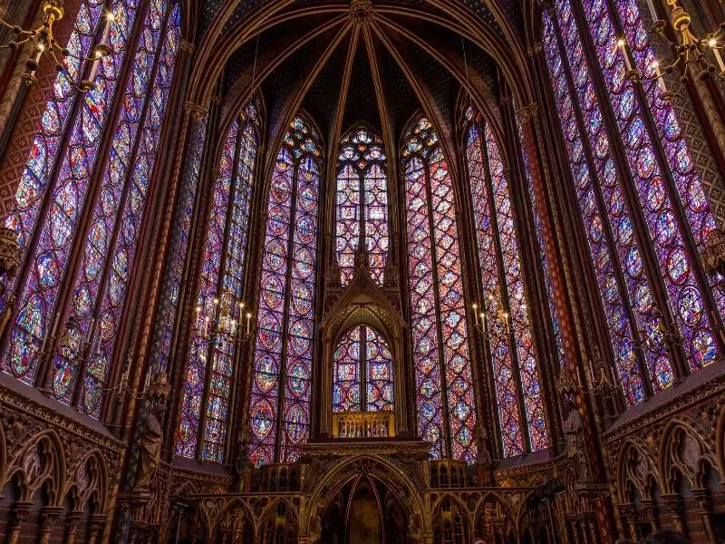 What makes Paris worth visiting - Sainte-Chapelle Apse