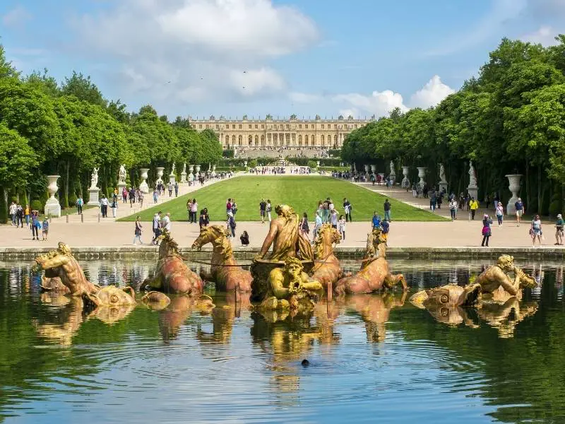 fourth reason to visit Paris, day trips, example - Versailles