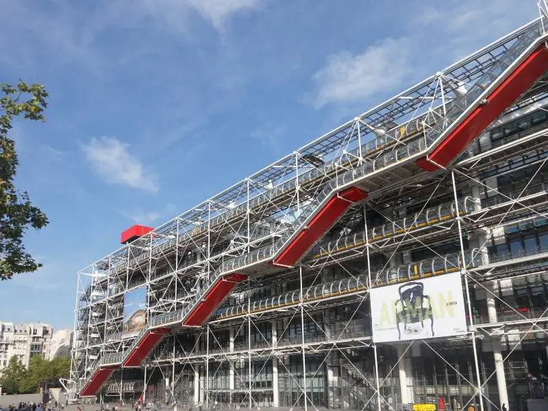 What makes Paris worth visiting - Center Pompidou