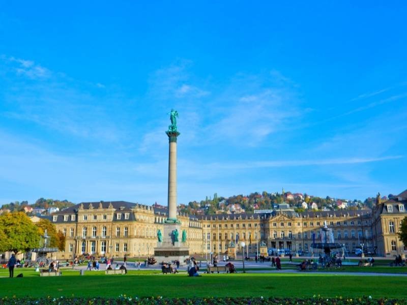 Schlossplatz stuttgart, reason to visit stuttgart