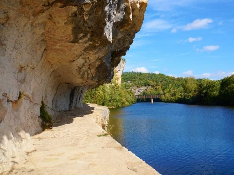 5 Beautiful Reasons Why You Should Visit SaintCirqLapopie