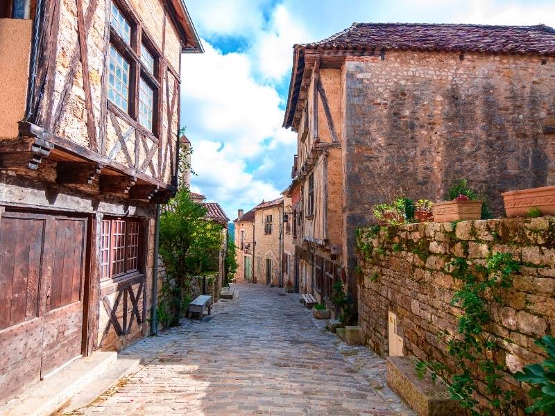 Saint-Cirq-Lapopie France, Timber-framed houses and cobblestone lanes