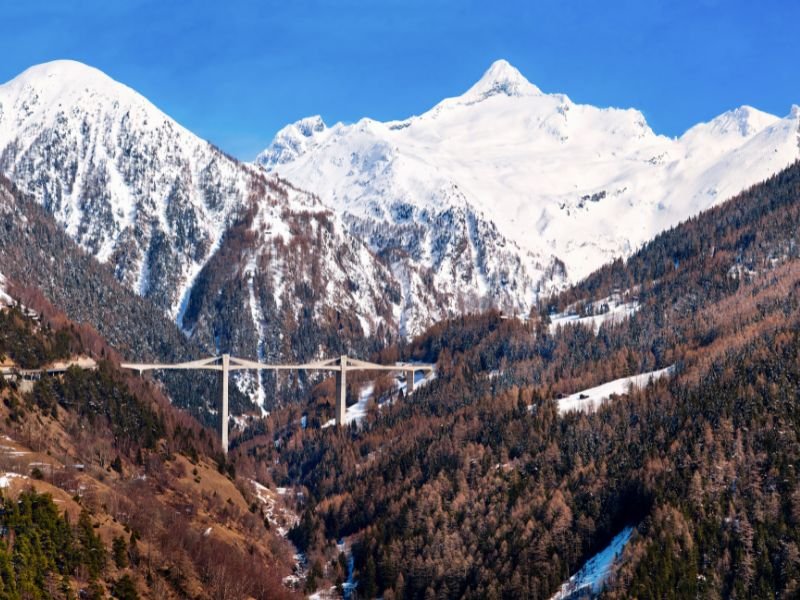 4-Brig-Switzerland-Ganter-Bridge-in-Simplon-Pass