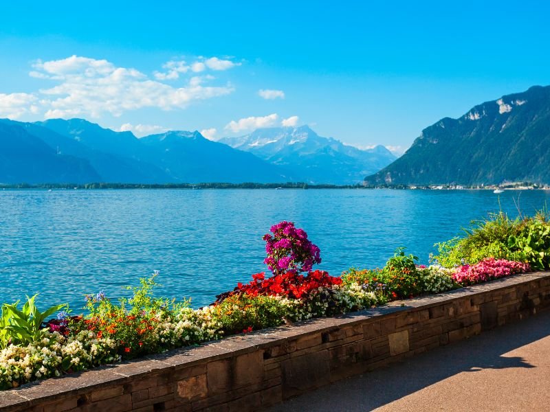 Montreux Switzerland, Montreux lakeshore promenade