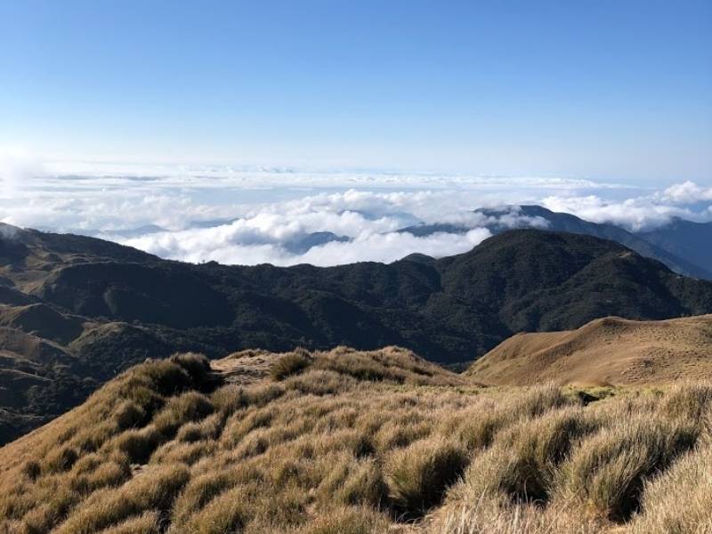 Hiking Mount Pulag, Philippines, Clear skies in Mount Pulag's Summit